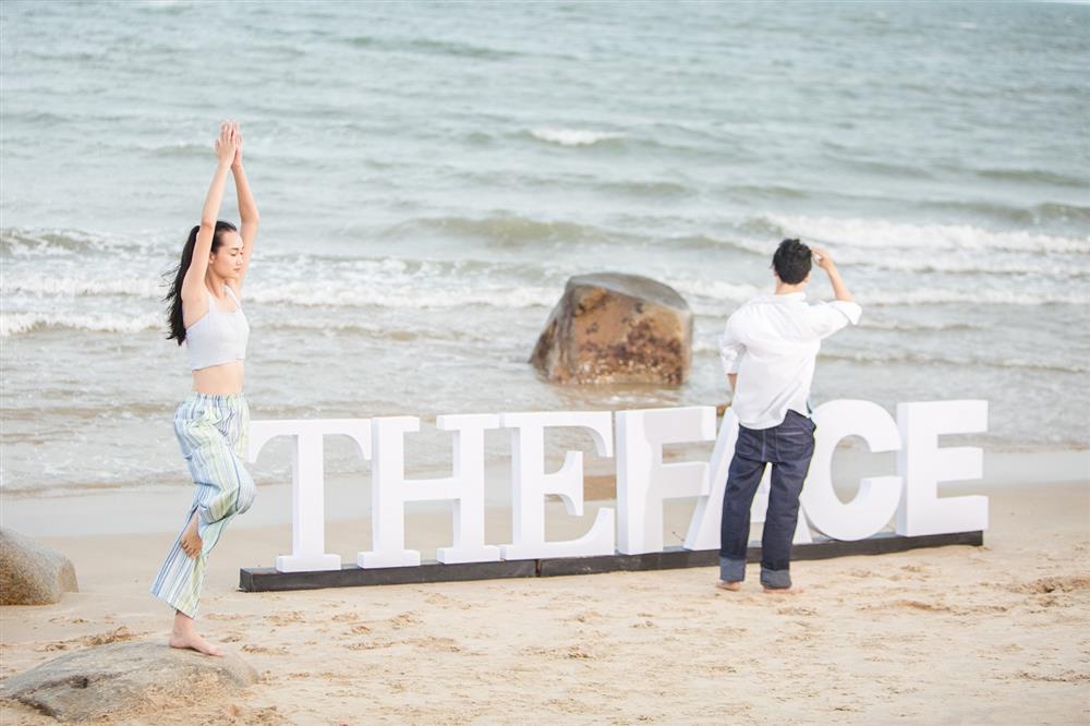 Minh Hằng “lầy lội” mô phỏng điệu nhảy king kong...